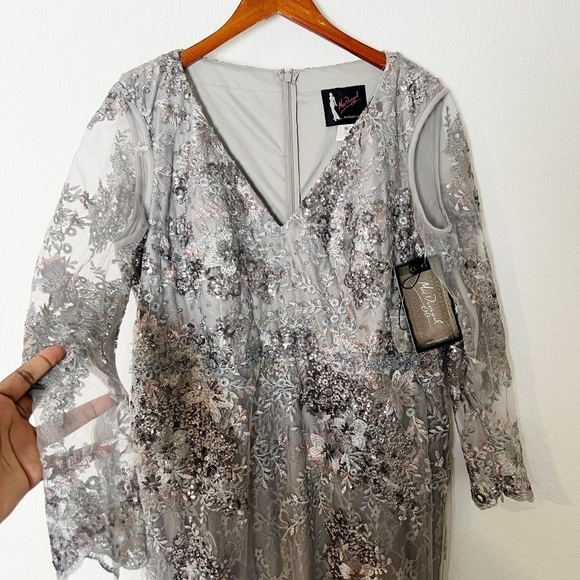 Mac Duggal Embellished V Neck Illusion Long Sleeve Gown - Picture 5 of 10